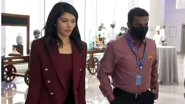 ஐதராபாத்தின் காத்திருப்பு 