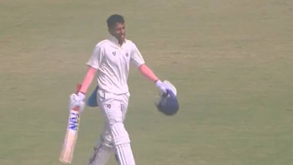 அசத்தல் சதம்