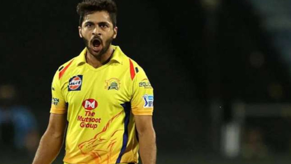 மாற்று வீரர்கள் யார்