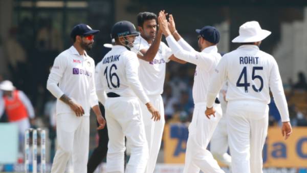 வீரர்களின் பட்டியல் 