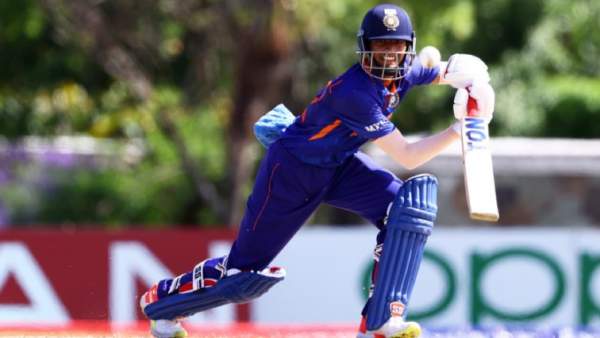 அதிரடி ஆட்டம்