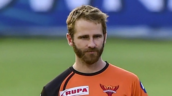 நடுவரின் சர்ச்சை முடிவு