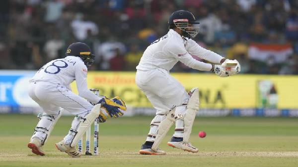 மெக்குல்லம் சாதனை முறியடிப்பு