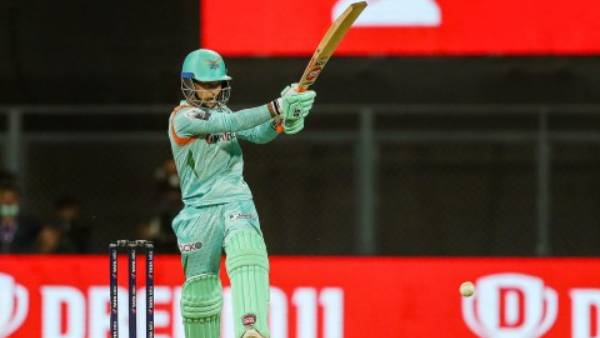 நண்பர்களான எதிரிகள்