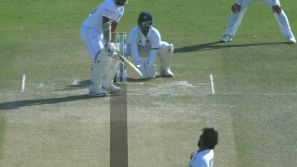 முதல் அவுட் 