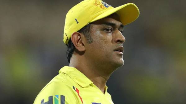 2 ஆல்ரவுண்டர்கள்