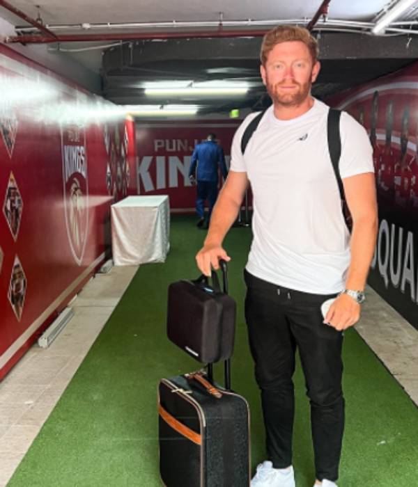 மற்றொரு தலை 