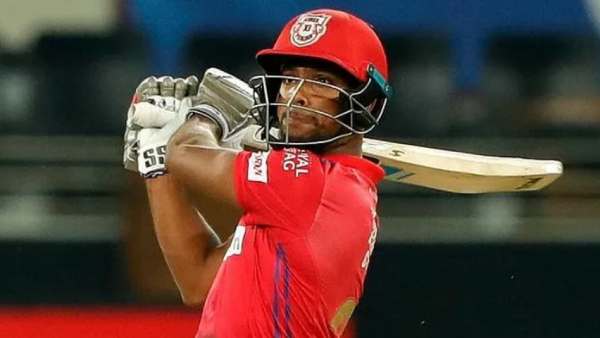 பூரான் அதிரடி