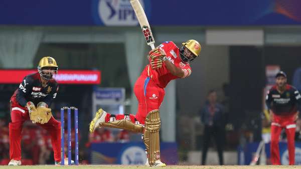 உலகிற்கு காட்டினார்