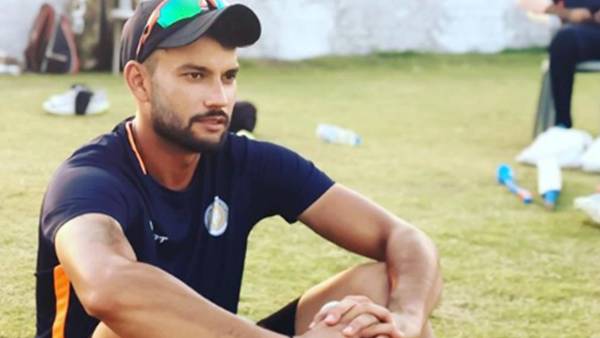 கொதித்து எழுந்த ரசிகர்கள் 