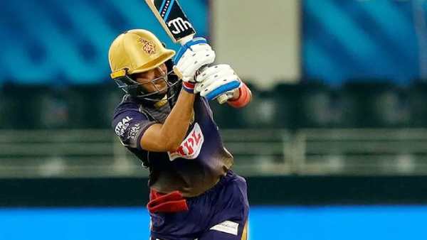 ஓப்பனிங்கிற்கு போட்டி 