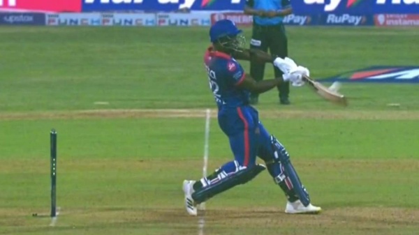 கடைசி ஓவர் பிரச்சினை