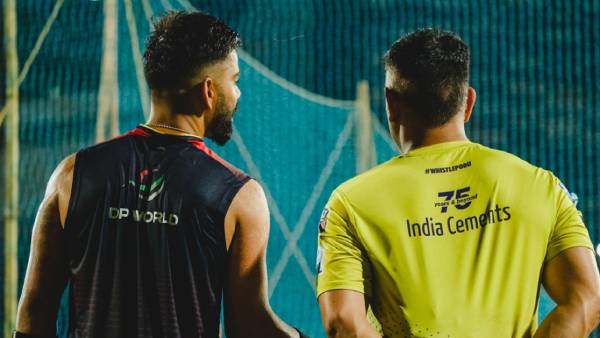 தோனியின் வியூகம் 