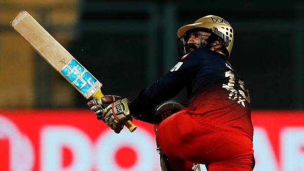 182 ரன்கள் இலக்கு