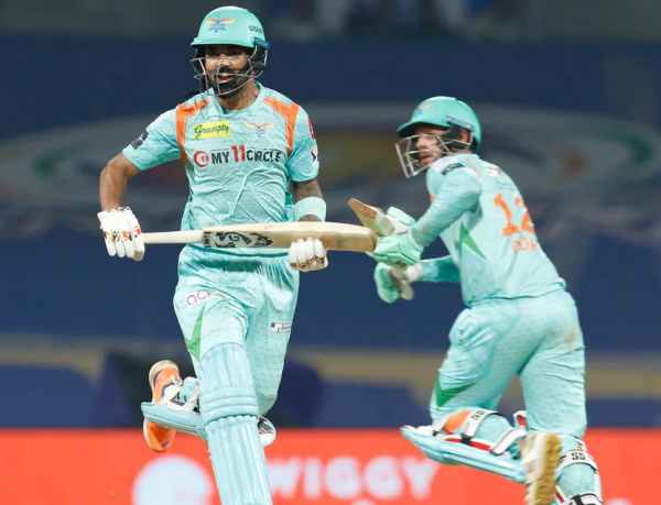 மிடில் ஆர்டர் பார்ட்னர்ஷிப் 