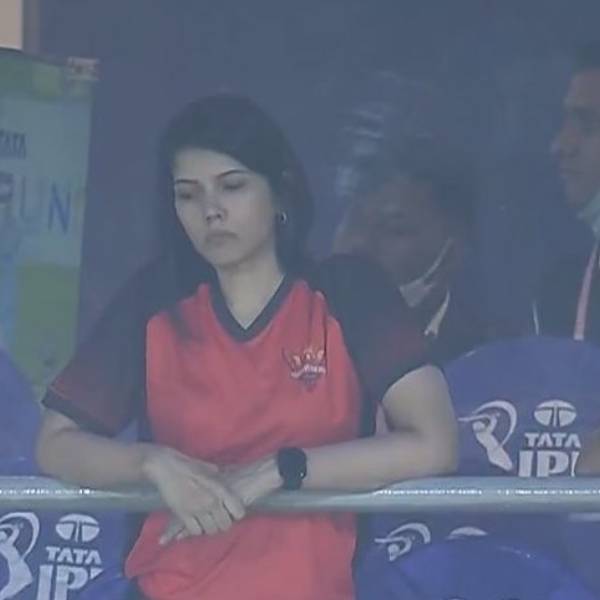 காவ்யா விரக்தி