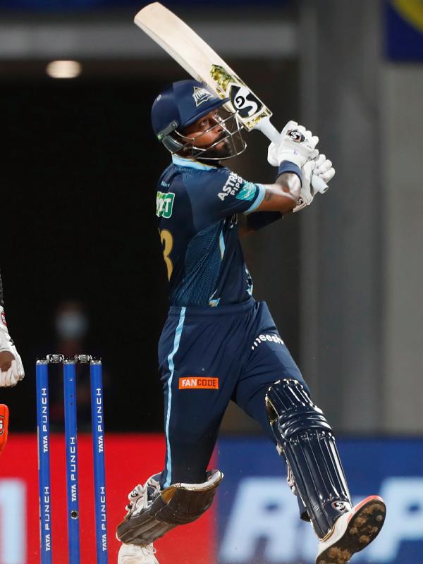 கேப்டன் இன்னிங்ஸ் 