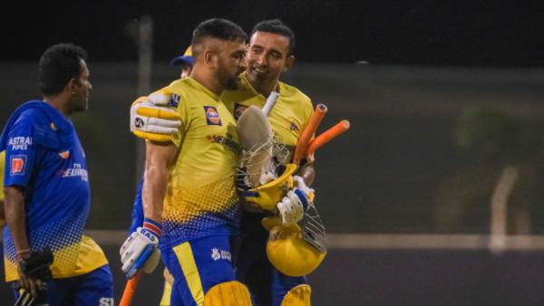 ரசிகர்கள் திட்டினர்