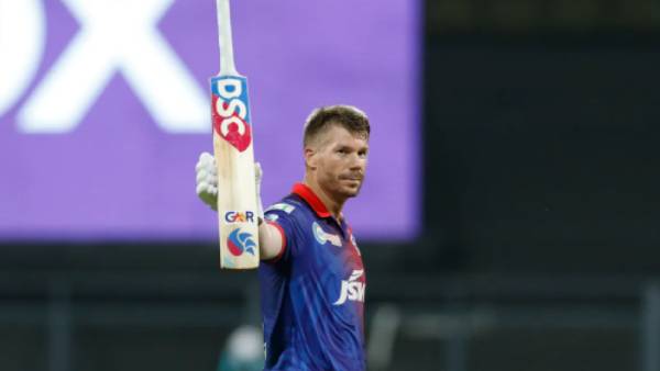 வார்னர் அதிரடி