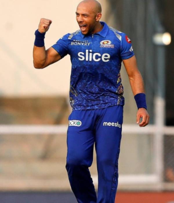 நட்சத்திர வீரர் விலகல் 