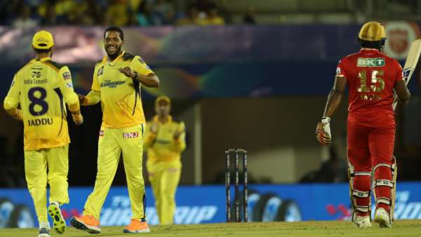 சிஎஸ்கே அசத்தல்