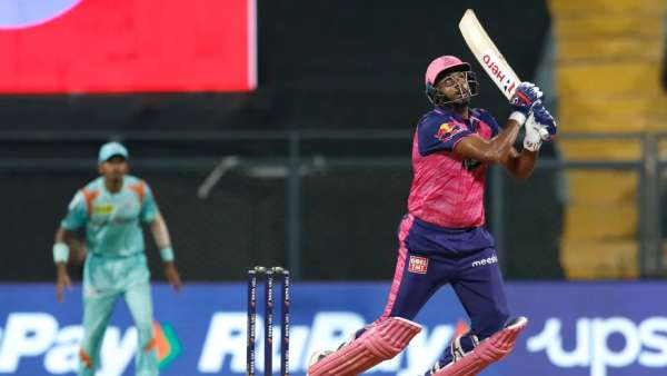 அடுத்தடுத்து விக்கெட்