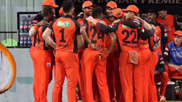 வெளுத்து கட்டிய திரிபாதி