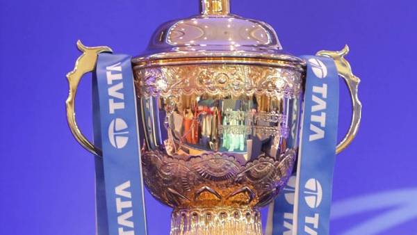 ஜாம்பவான்கள் மோதல் 