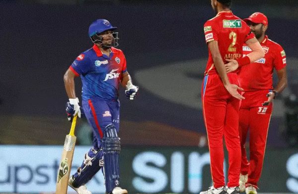 சர்பிராஸ் அதிரடி