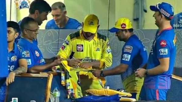 தோனியின் பரிசு தோனியின் பரிசு