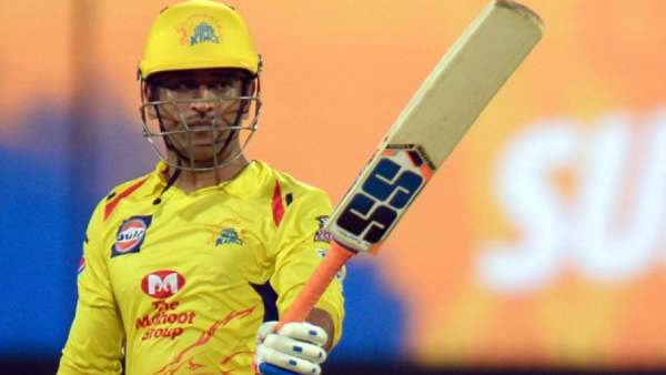 முதல் இந்தியர் தோனி 