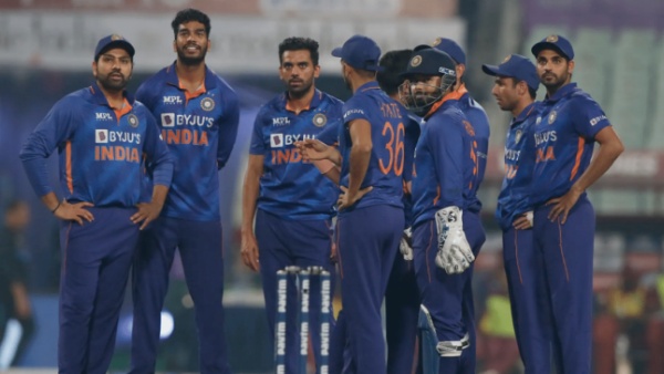 ப்ளேயிங் 11ல் குழப்பம்