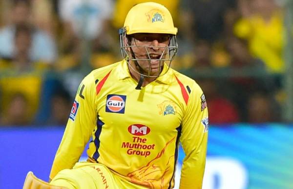 தோனி செய்த மாற்றம் 