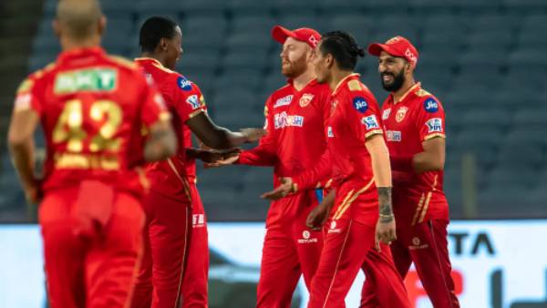 பஞ்சாப் அணி மாற்றம் 