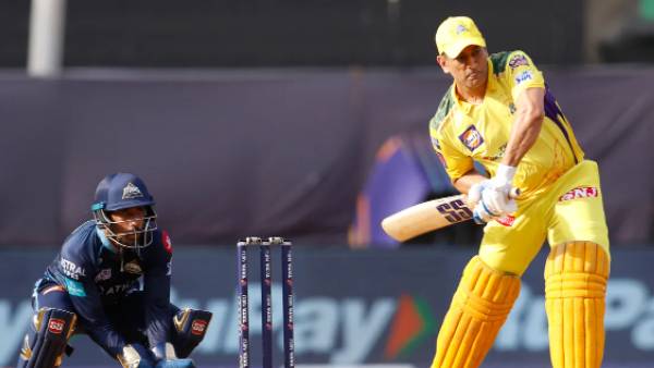 தோனி செய்த தவறு 