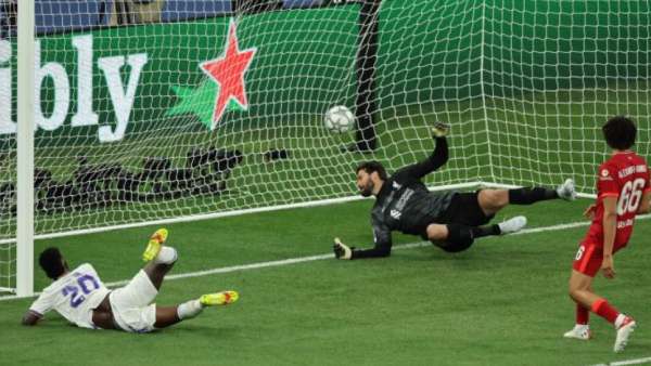 பாதுகாப்பு அரண்