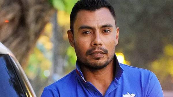 பவர்பிளேவில் 5 பவுலர்கள்