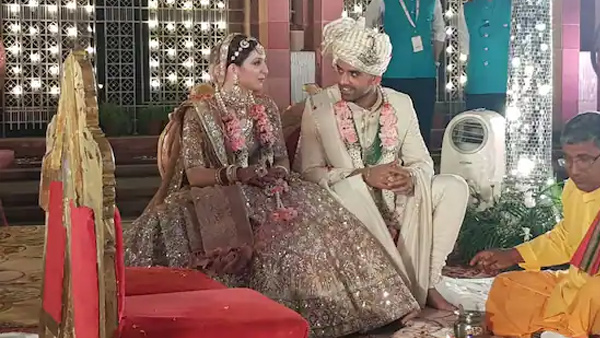 தோனிக்கு அழைப்பு