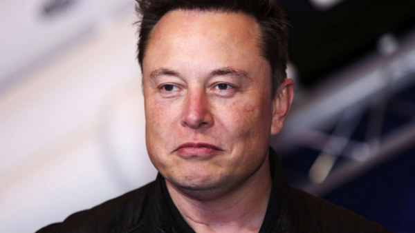 எலான் மஸ்க் கவுரவம் 