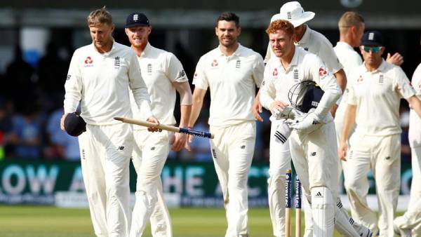  இங்கிலாந்தின் சாதனை