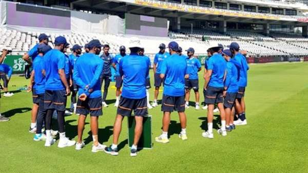 ப்ளேயிங் 11 கணிப்பு 