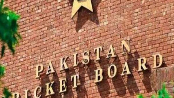 பாகிஸ்தான் உள்குத்து