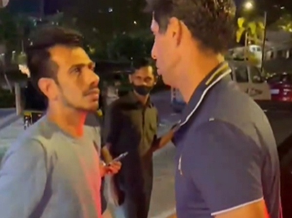 அழைத்த நெஹ்ரா