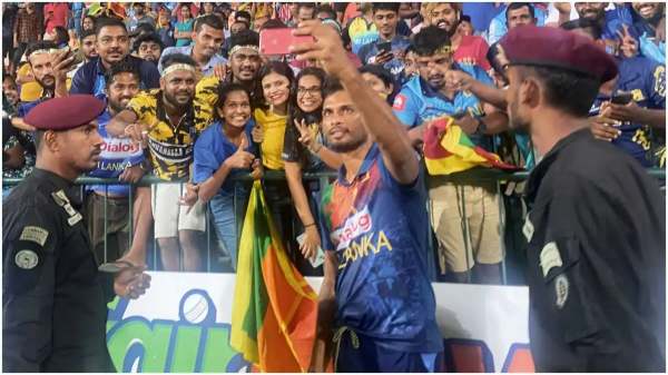 அடுத்தடுத்து விக்கெட்