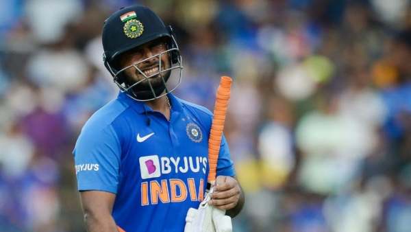  ரிஷப் பண்ட் சொதப்பல் 