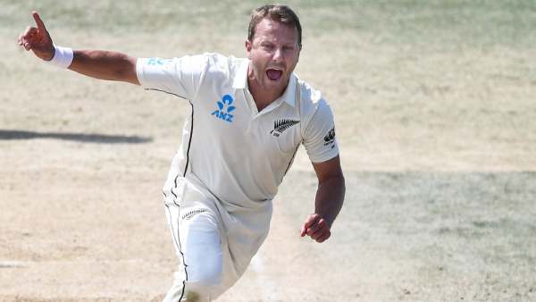 ஆக்கோரஷ பந்துவீச்சு