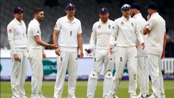 இங்கிலாந்து 11 