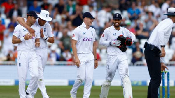 553 ரன்கள்