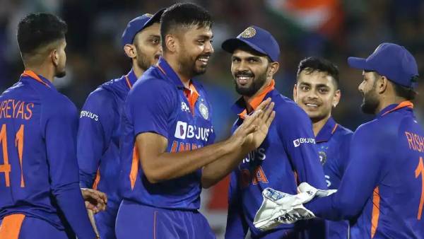 ஏமாந்த ரசிகர்கள் 