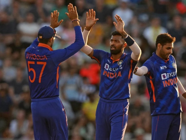 ஹர்திக் அபாரம் ஹர்திக் அபாரம்